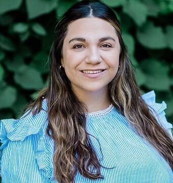 Headshot of Lindsey Vicoria